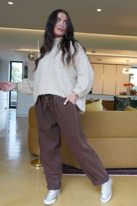 Mercer Soft Twill Barrel Leg Pant Mahogany 